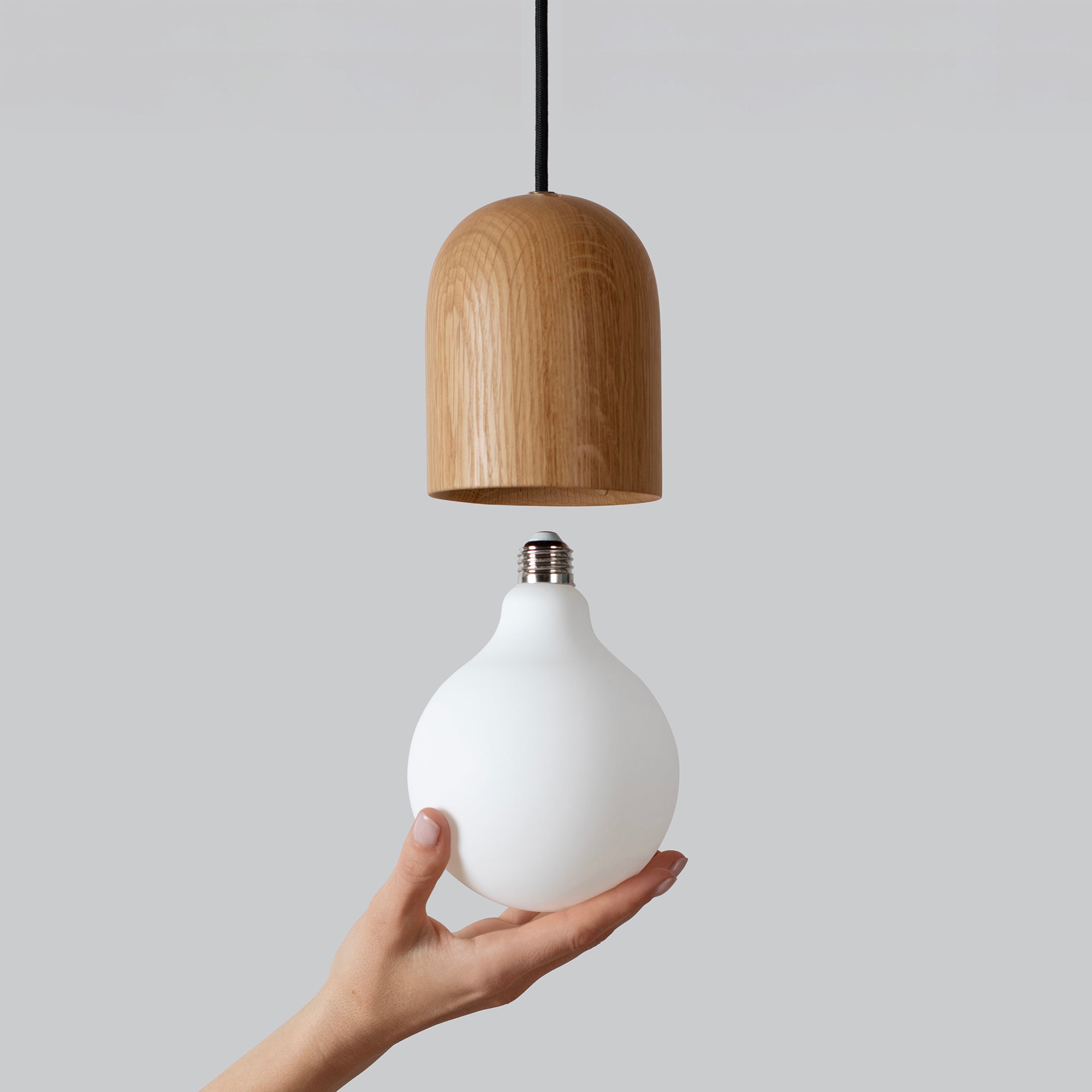 Oak / Cloud / Black