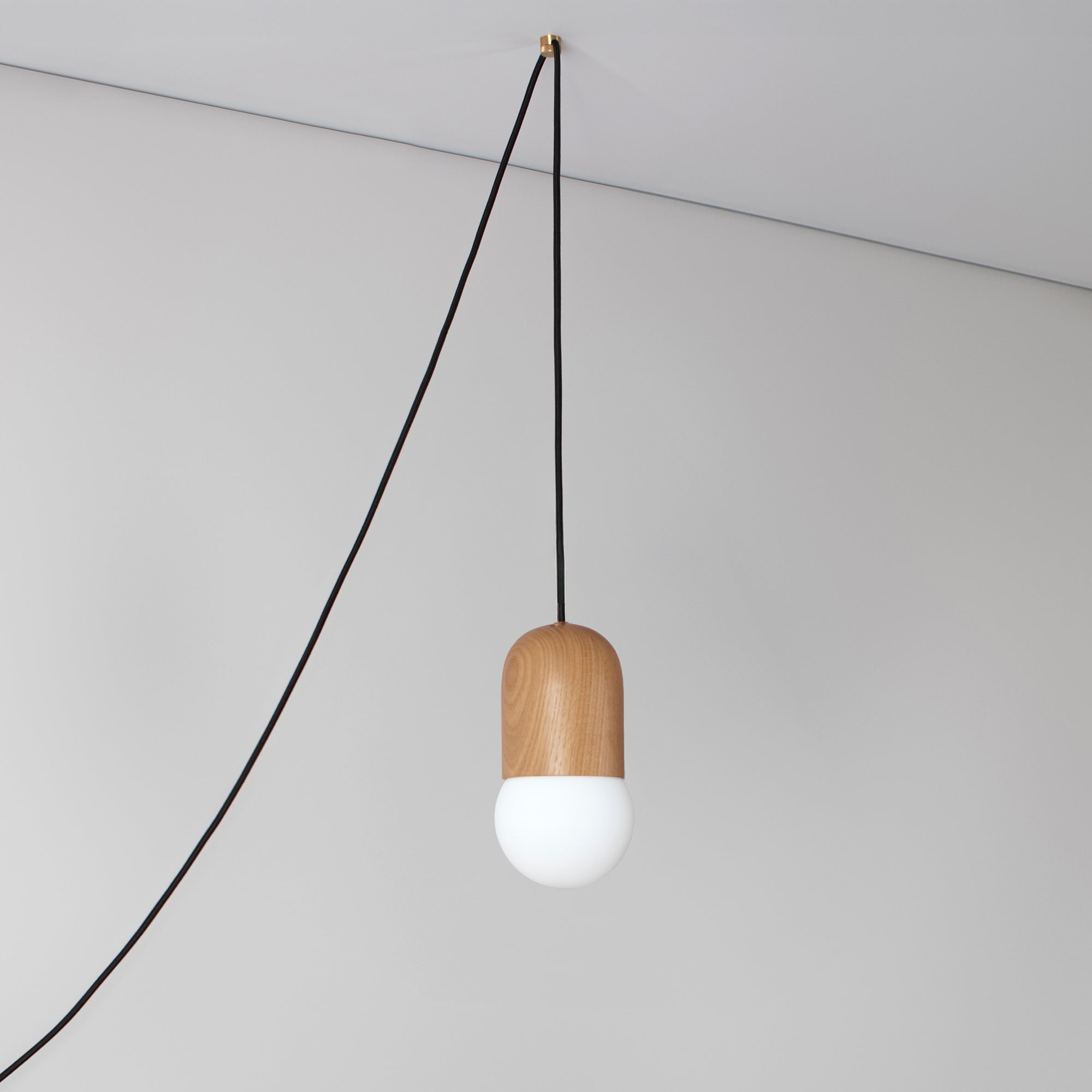 Oak /  Cloud / Black